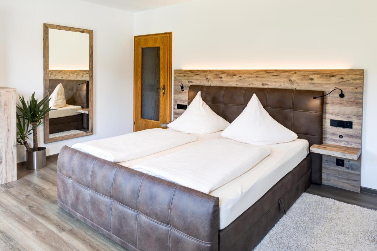 Hotel garni Café im Hamm Zell an der Mosel Esterno foto